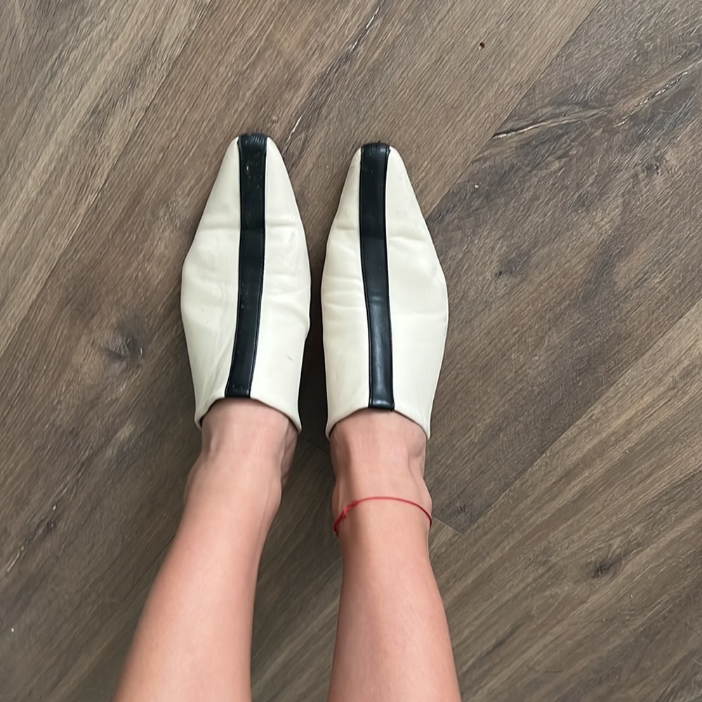 Unique mules - Picture 2 of 2